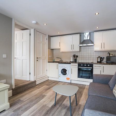 Trinity Mews Apartment Torquay Bagian luar foto