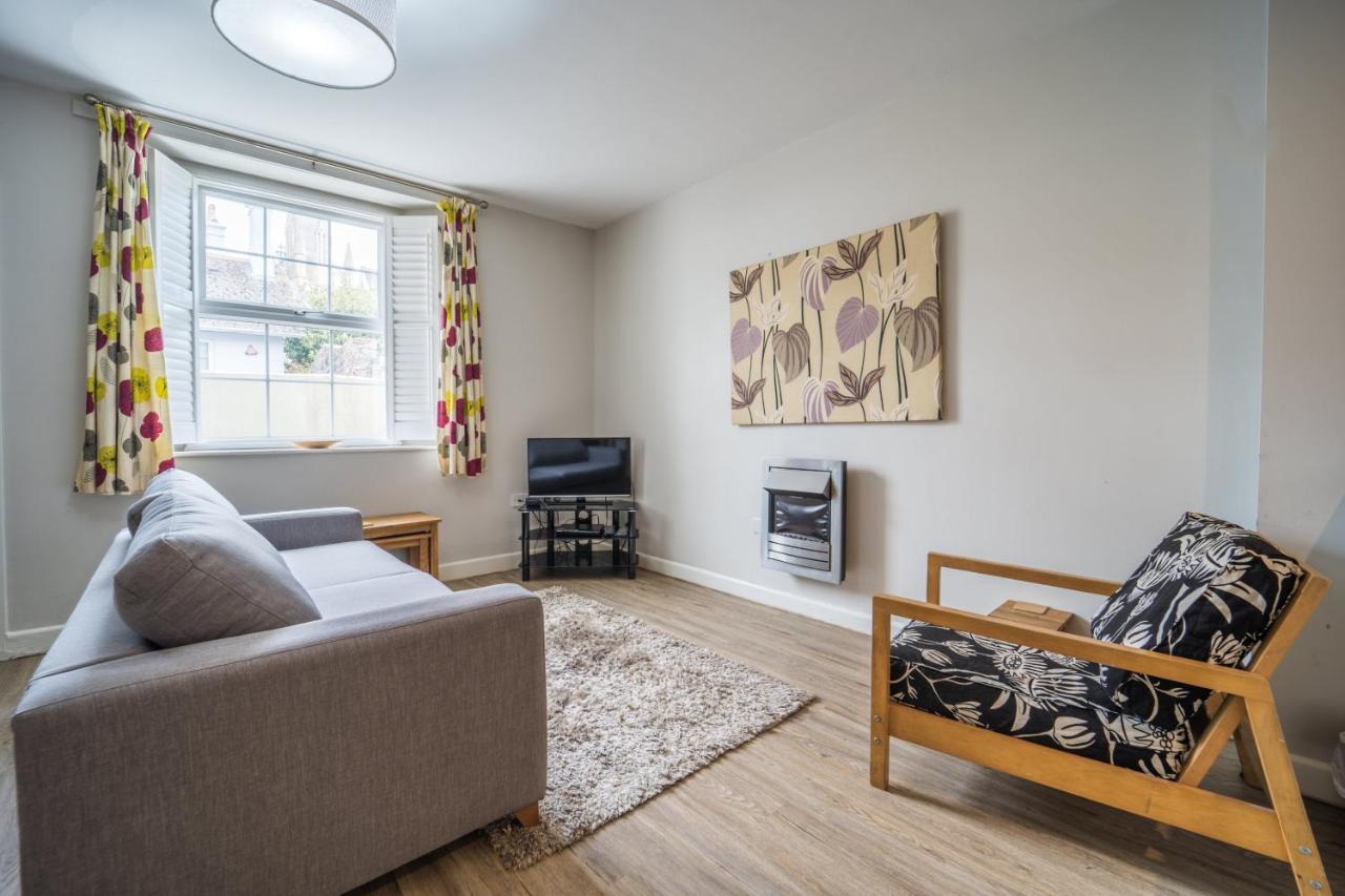 Trinity Mews Apartment Torquay Bagian luar foto