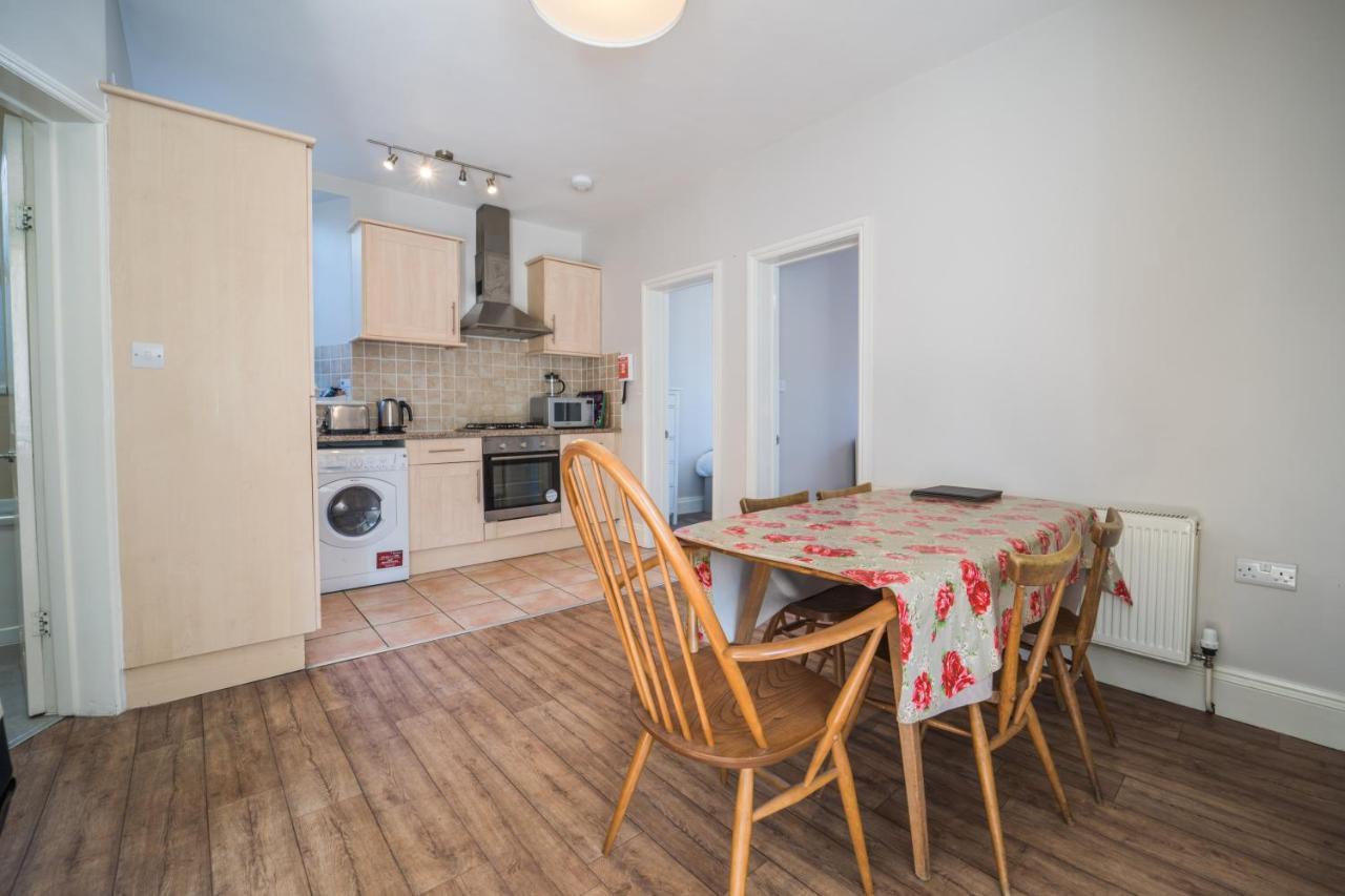 Trinity Mews Apartment Torquay Bagian luar foto
