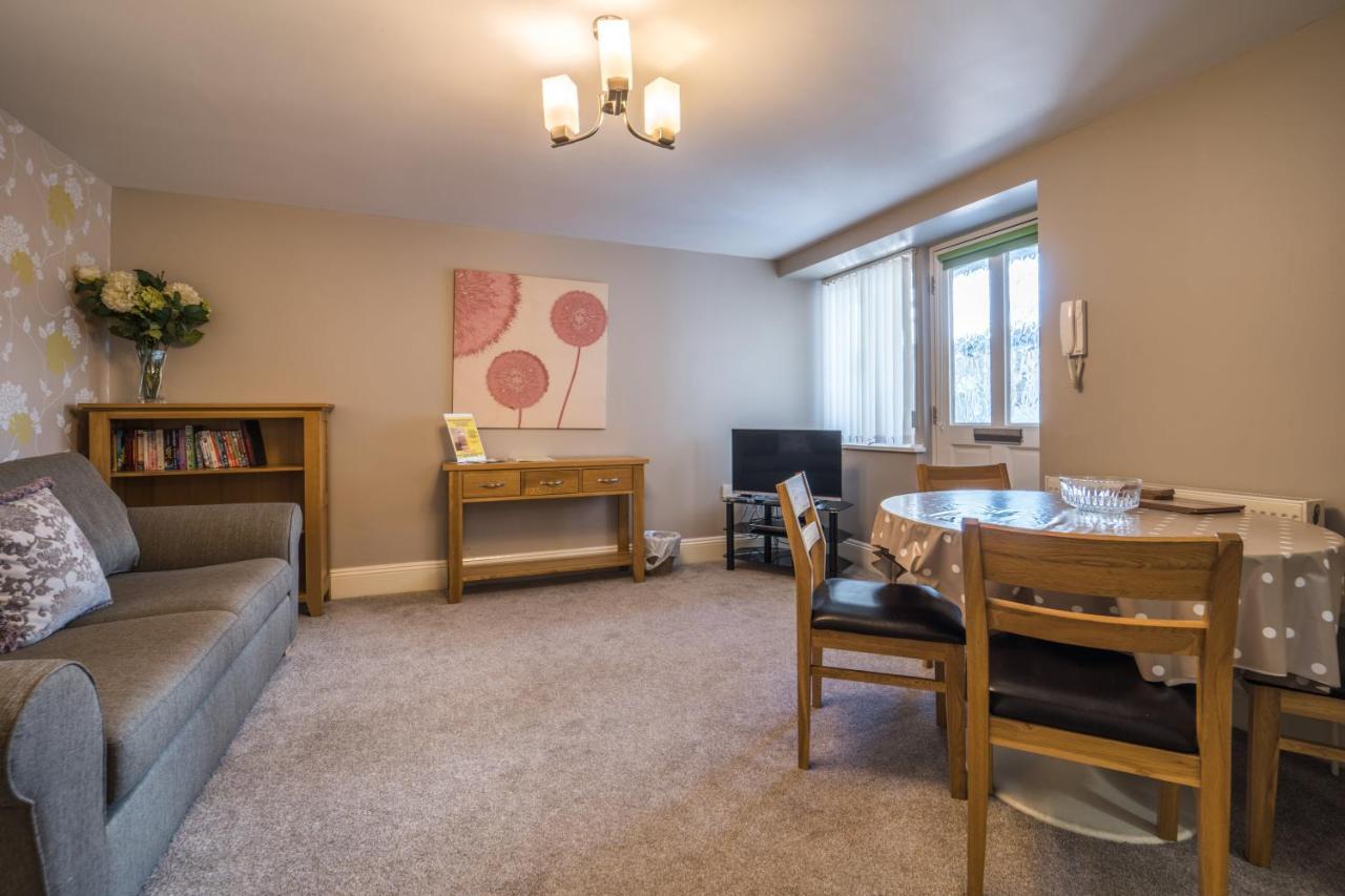 Trinity Mews Apartment Torquay Bagian luar foto