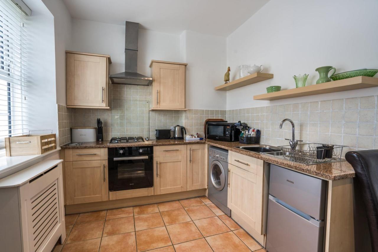 Trinity Mews Apartment Torquay Bagian luar foto