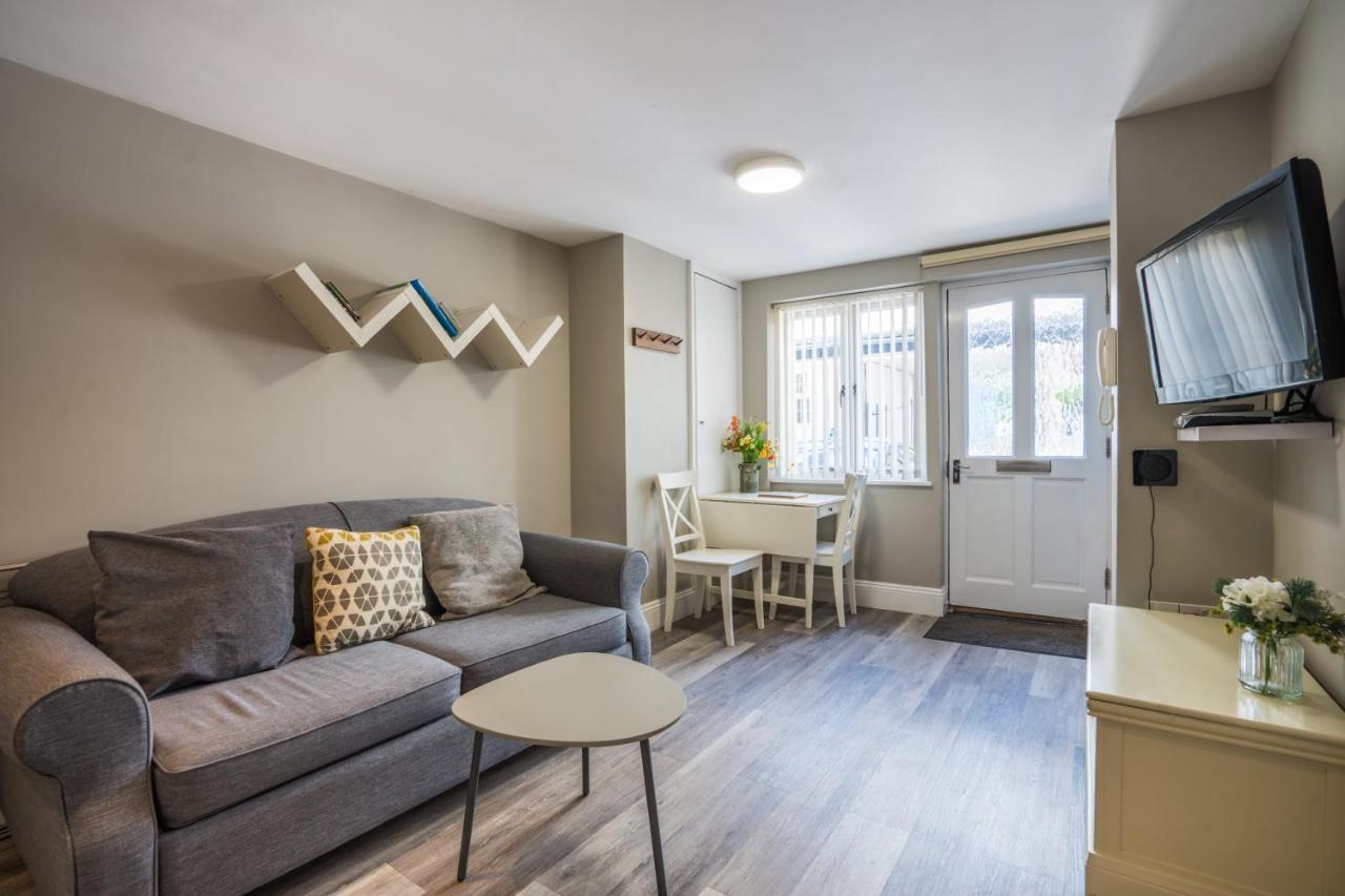 Trinity Mews Apartment Torquay Bagian luar foto